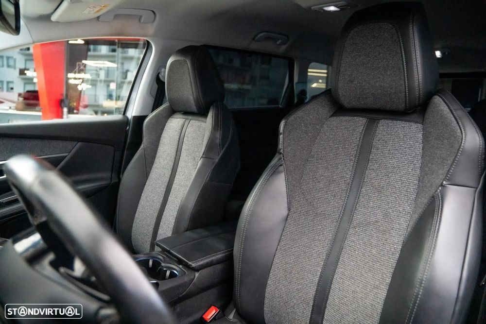 Peugeot 5008 1.6 BlueHDi Allure - 27