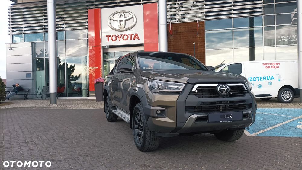 Toyota Hilux 2.8 D-4D mHEV Double Cab Invincible 4x4 - 10