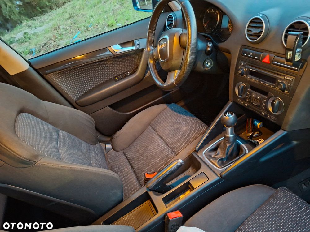 Audi A3 Sportback 1.9 TDI Ambiente - 5