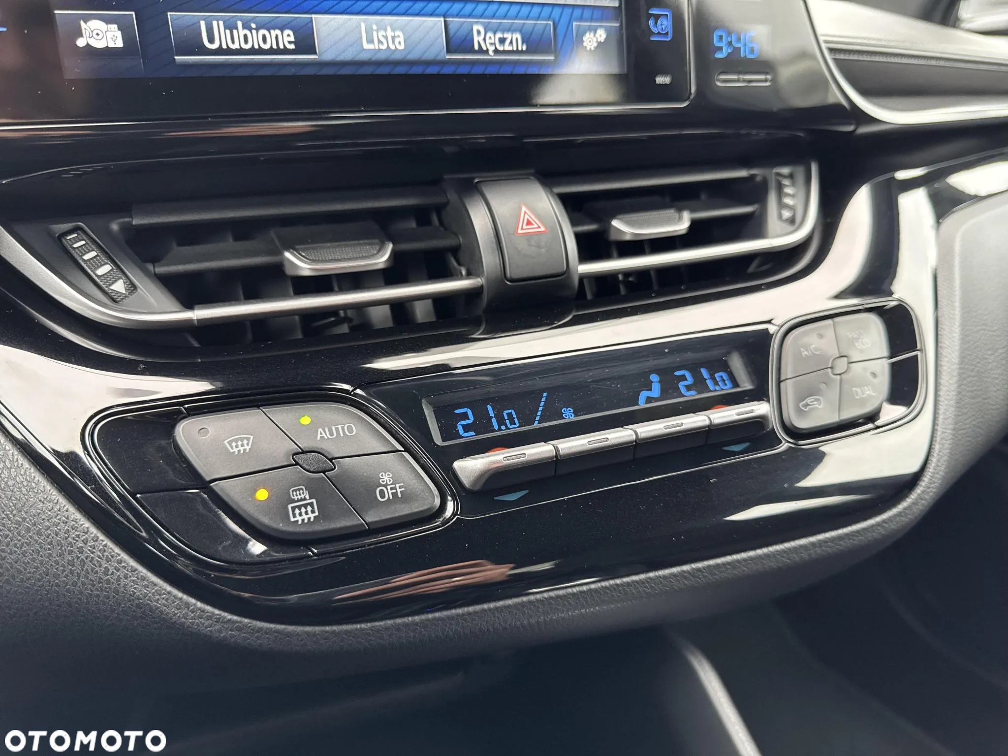 Toyota C-HR 1.8 Hybrid Premium - 24