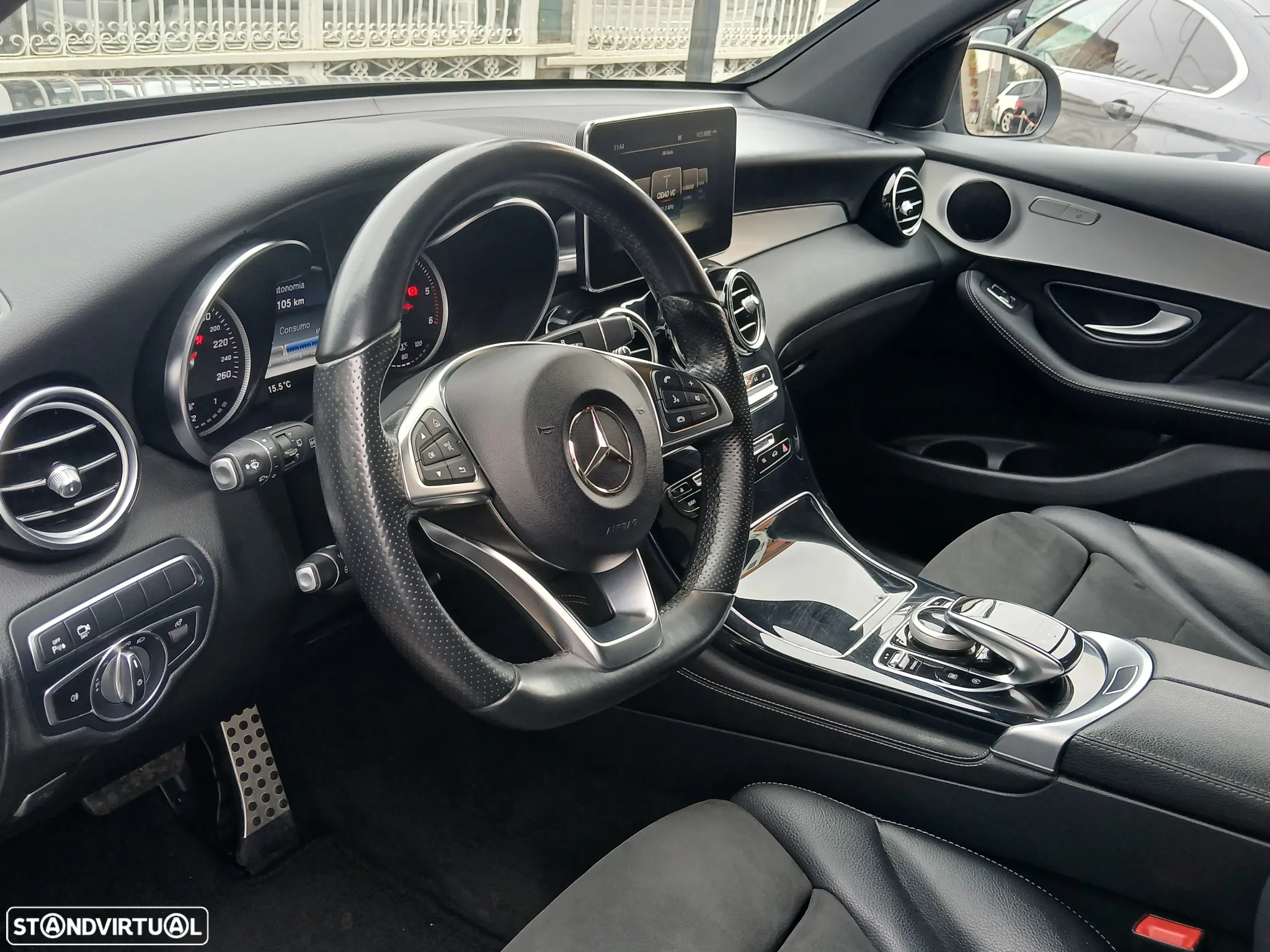 Mercedes-Benz GLC 250 d 4Matic 9G-TRONIC AMG Line - 29