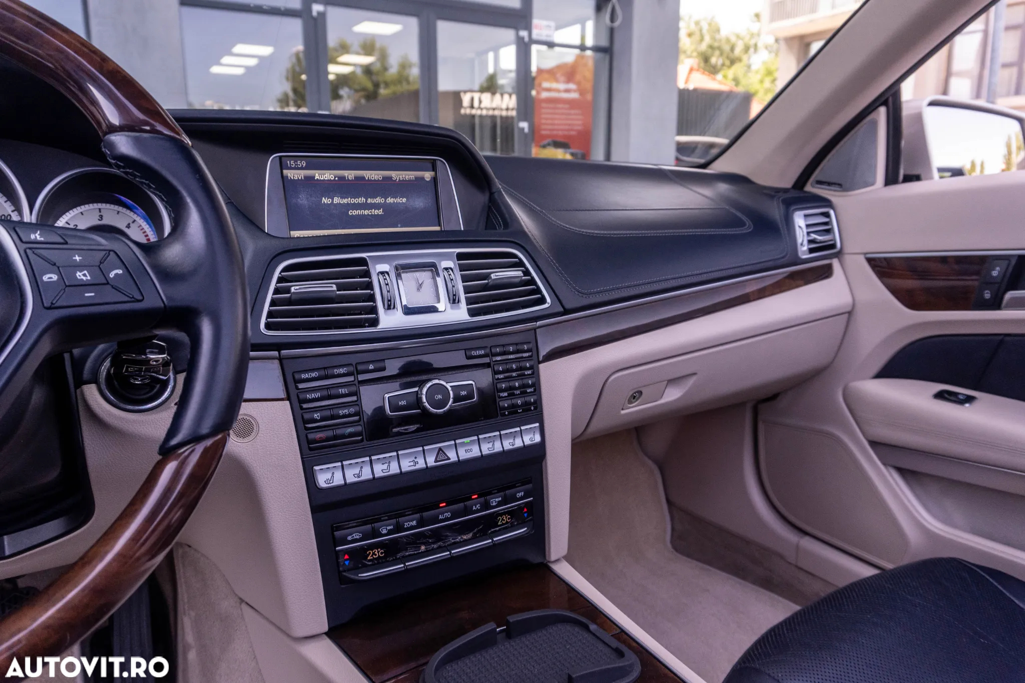 Mercedes-Benz E - 12
