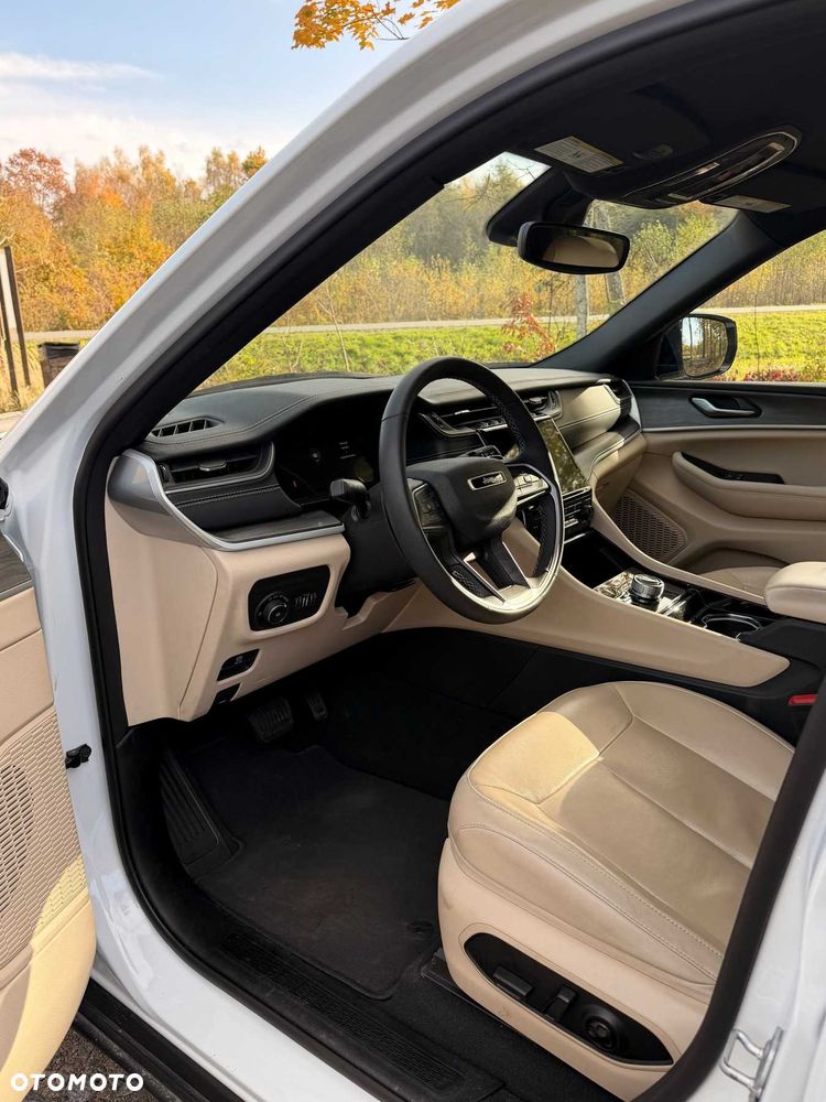 Jeep Grand Cherokee - 6