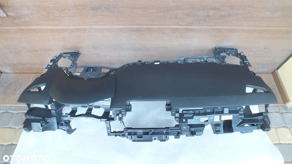 Konsola deska rozdzielcza Toyota Corolla E21 - 2