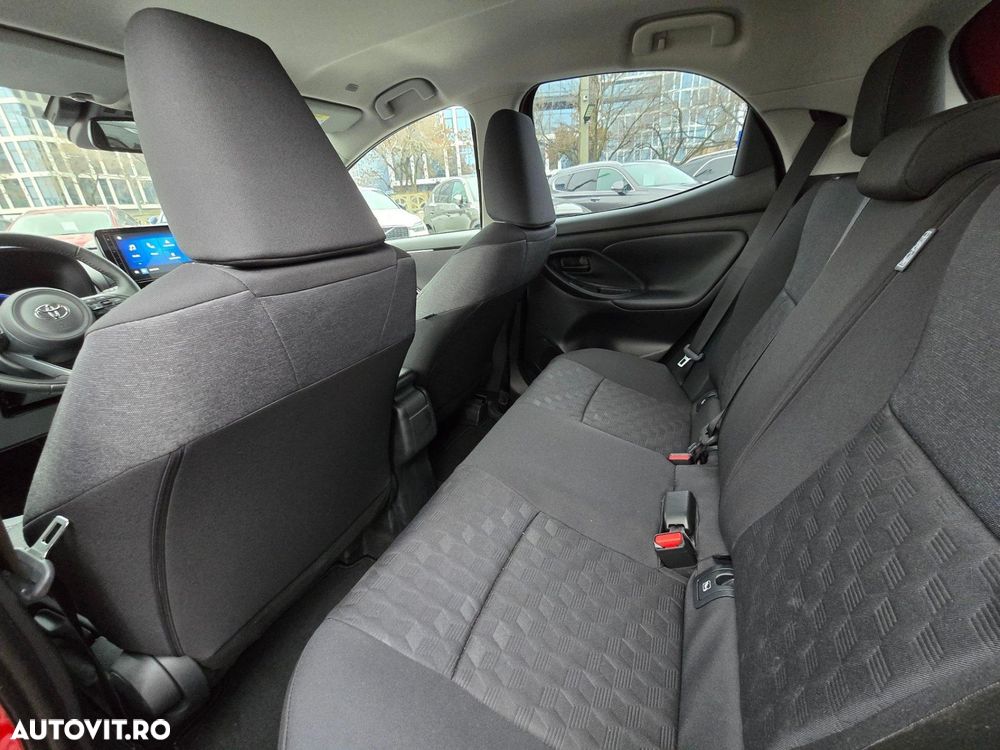Toyota Yaris - 8