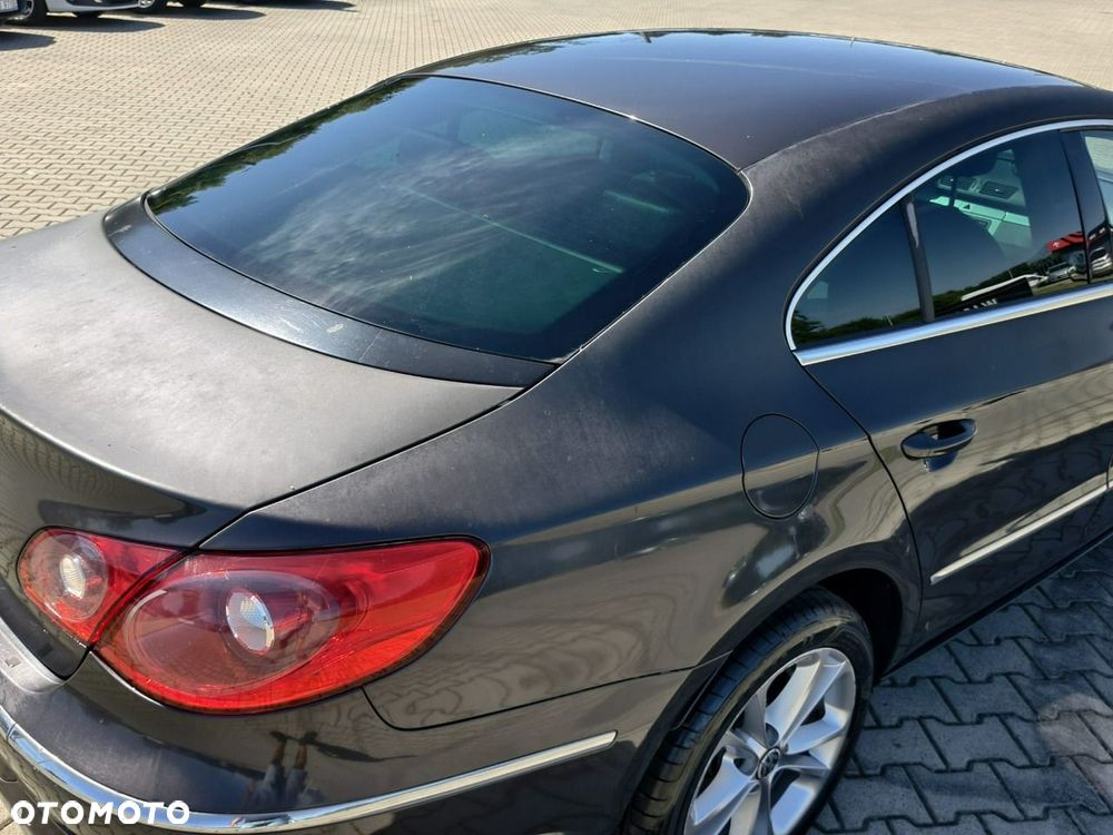 Volkswagen Passat CC - 18