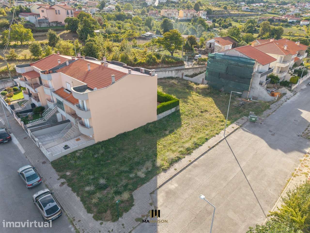 TERRENO URBANO | CASA COM 357M2 | ZONA RESIDENCIAL - Grande imagem: 2/4