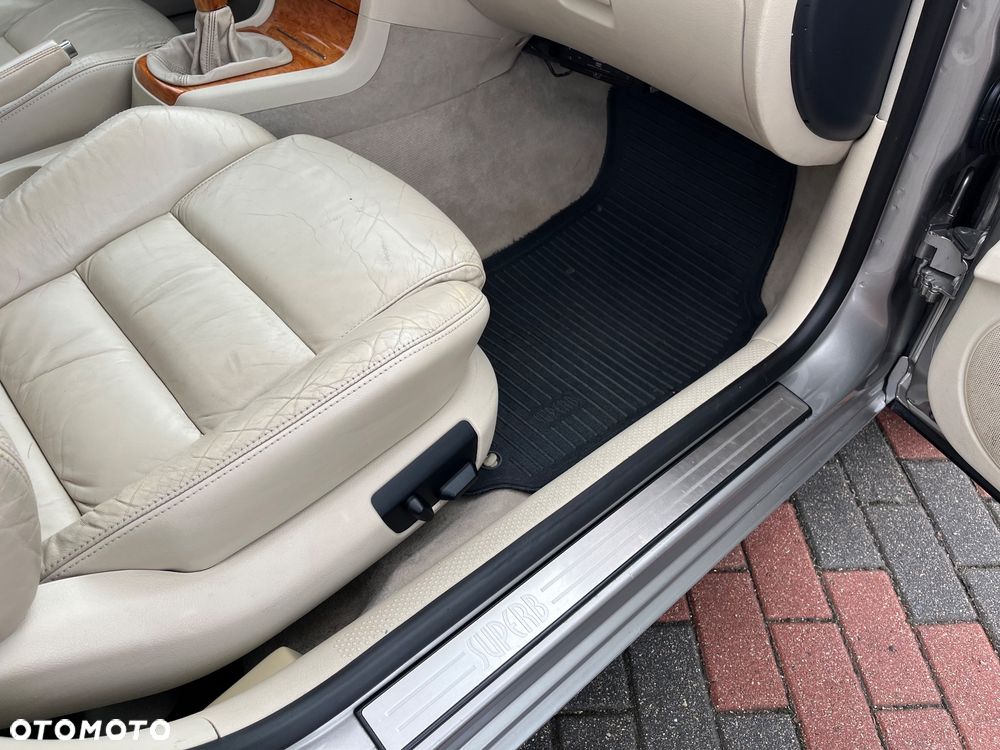 Skoda Superb 1.9 TDI Elegance - 22