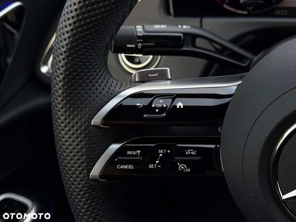 Mercedes-Benz Klasa E - 16