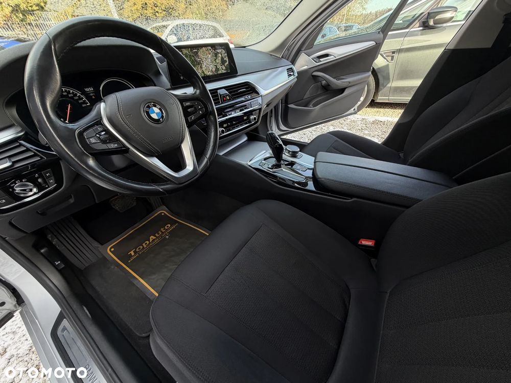 BMW Seria 5 520d - 19