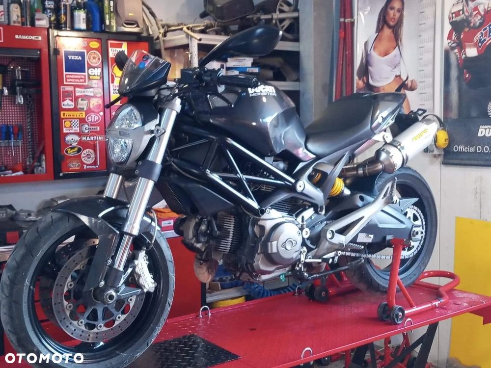 Ducati Monster - 9