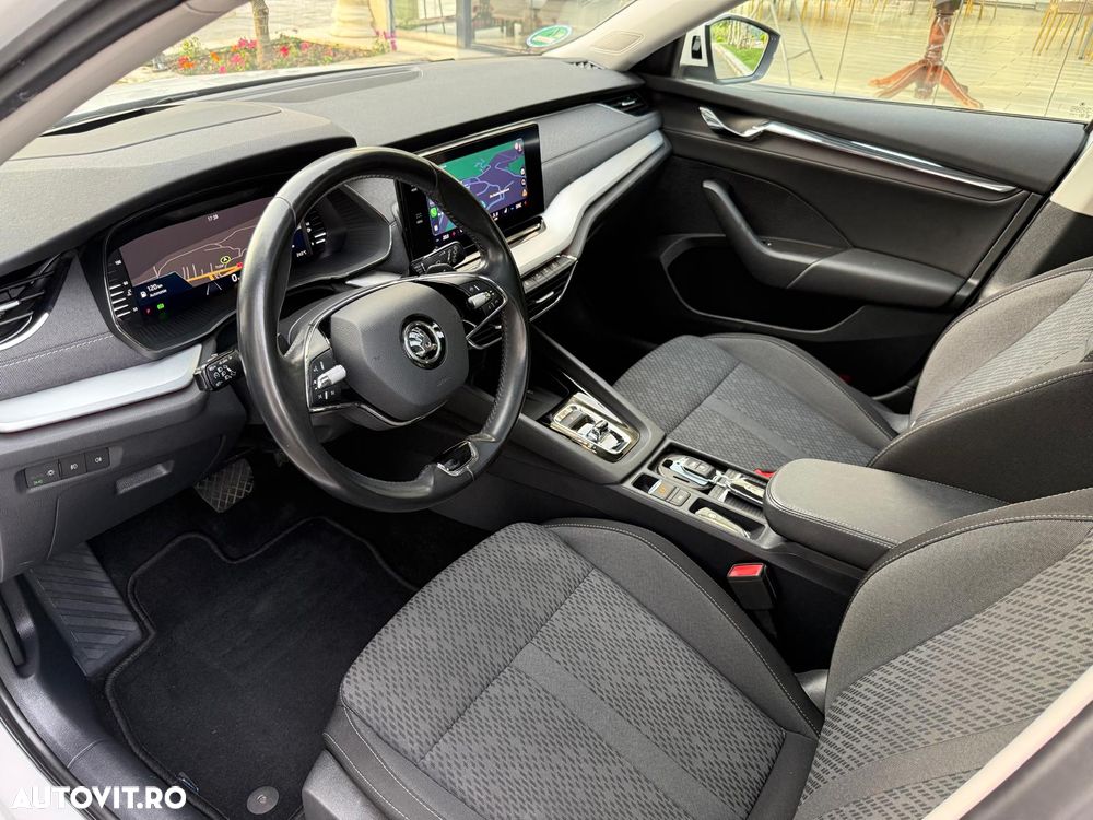 Skoda Octavia 2.0 TDI STYLE DSG - 3
