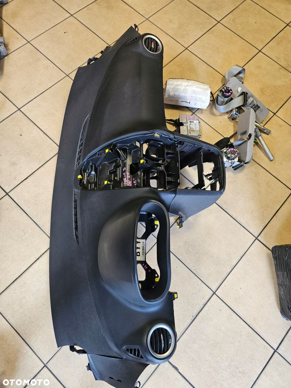 DESKA KONSOLA KOKPIT PASY SENSOR AIRBAG OPEL CORSA D EU 13262361 - 2