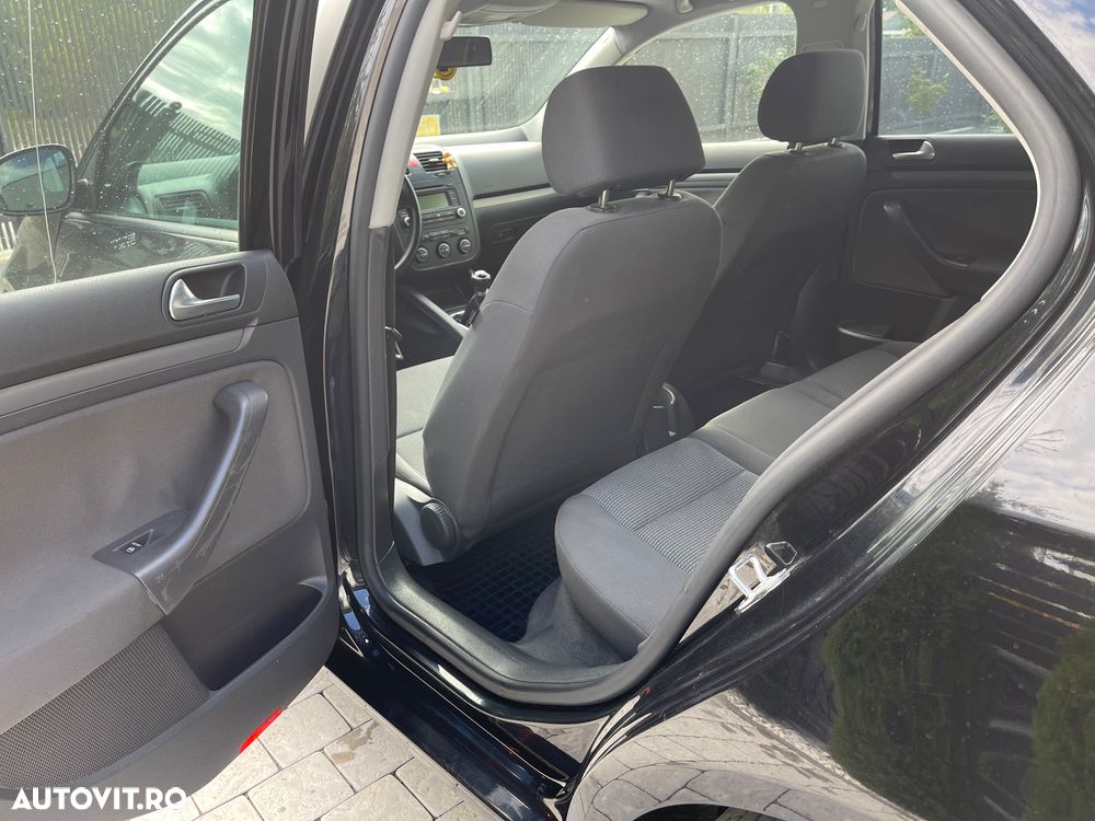 Volkswagen Jetta 1.9 TDI Comfortline - 15