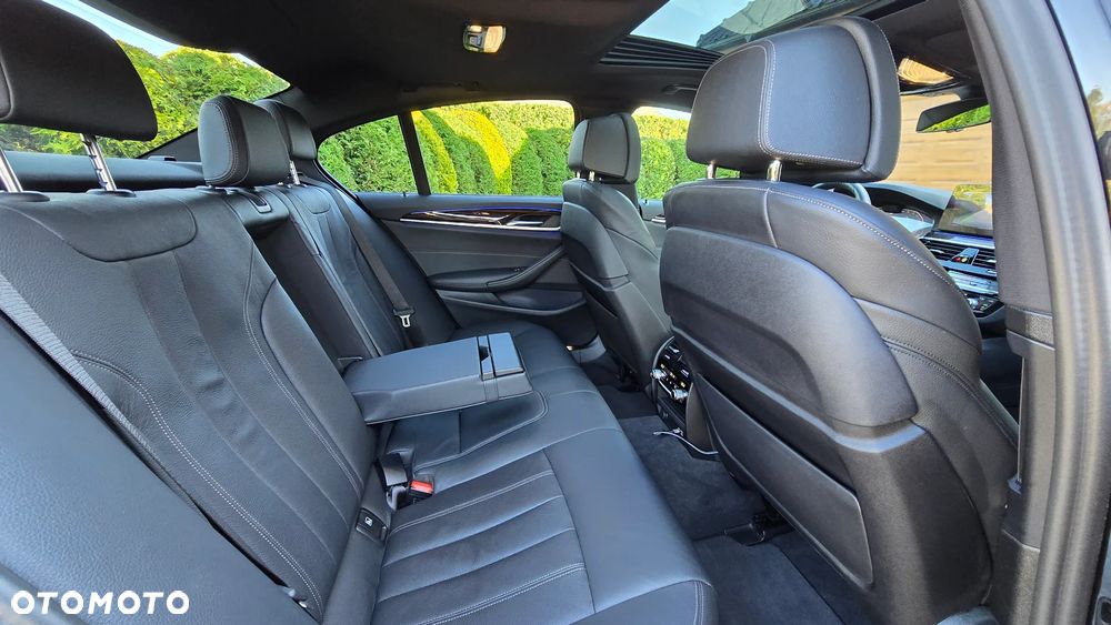 BMW Seria 5 530d M Sport Edition - 7