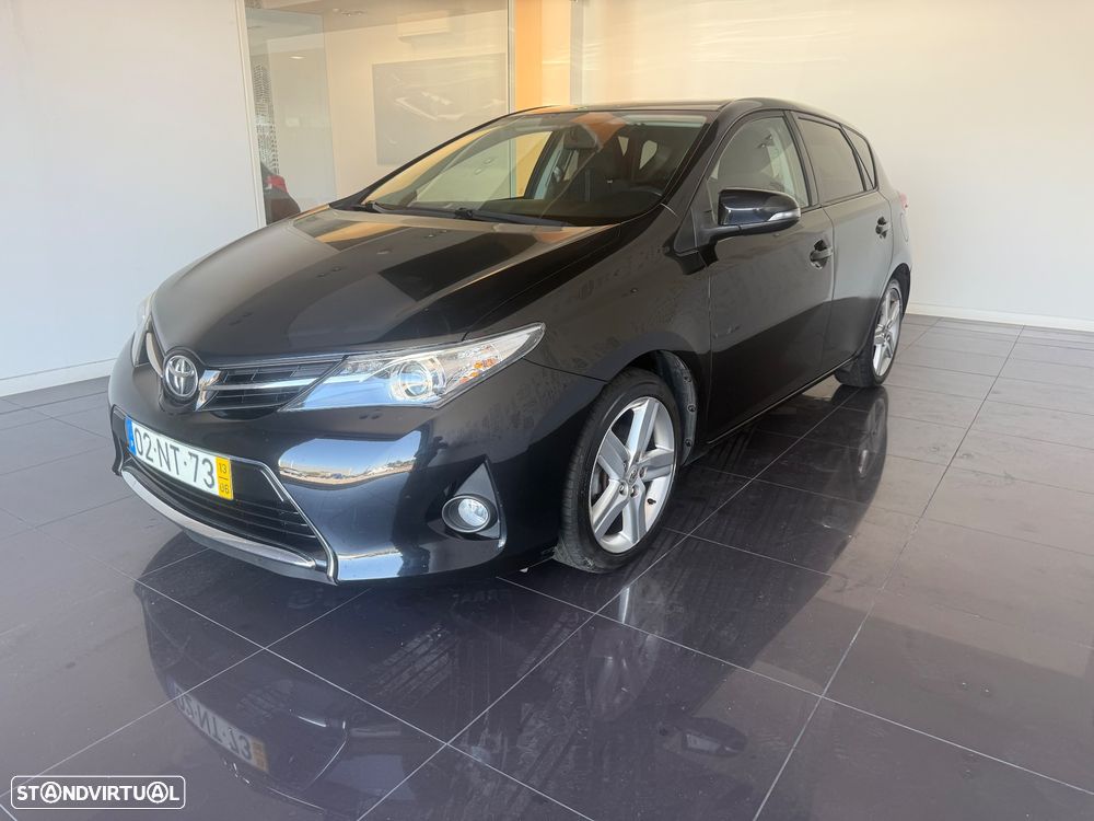 Toyota Auris 1.4 D-4D Comfort+Pack Sport - 2