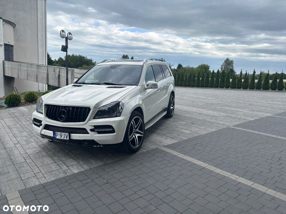 Mercedes-Benz GL 450 - 2