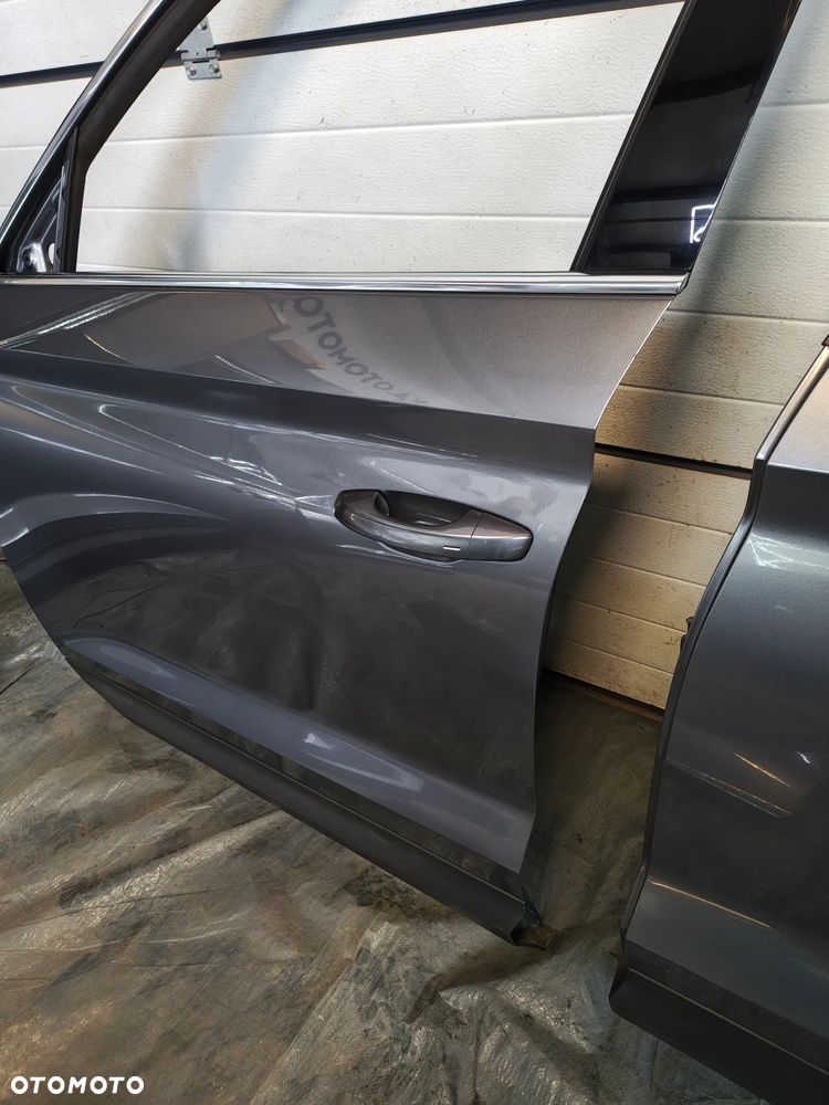 SKODA KODIAQ  drzwi lewy przód lift  w kolor   LF7C w kolor pod miernik - 7