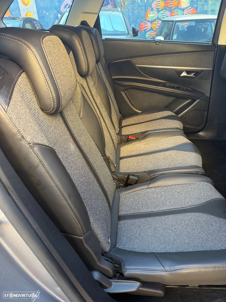 Peugeot 5008 1.5 BlueHDi Allure EAT8 - 13