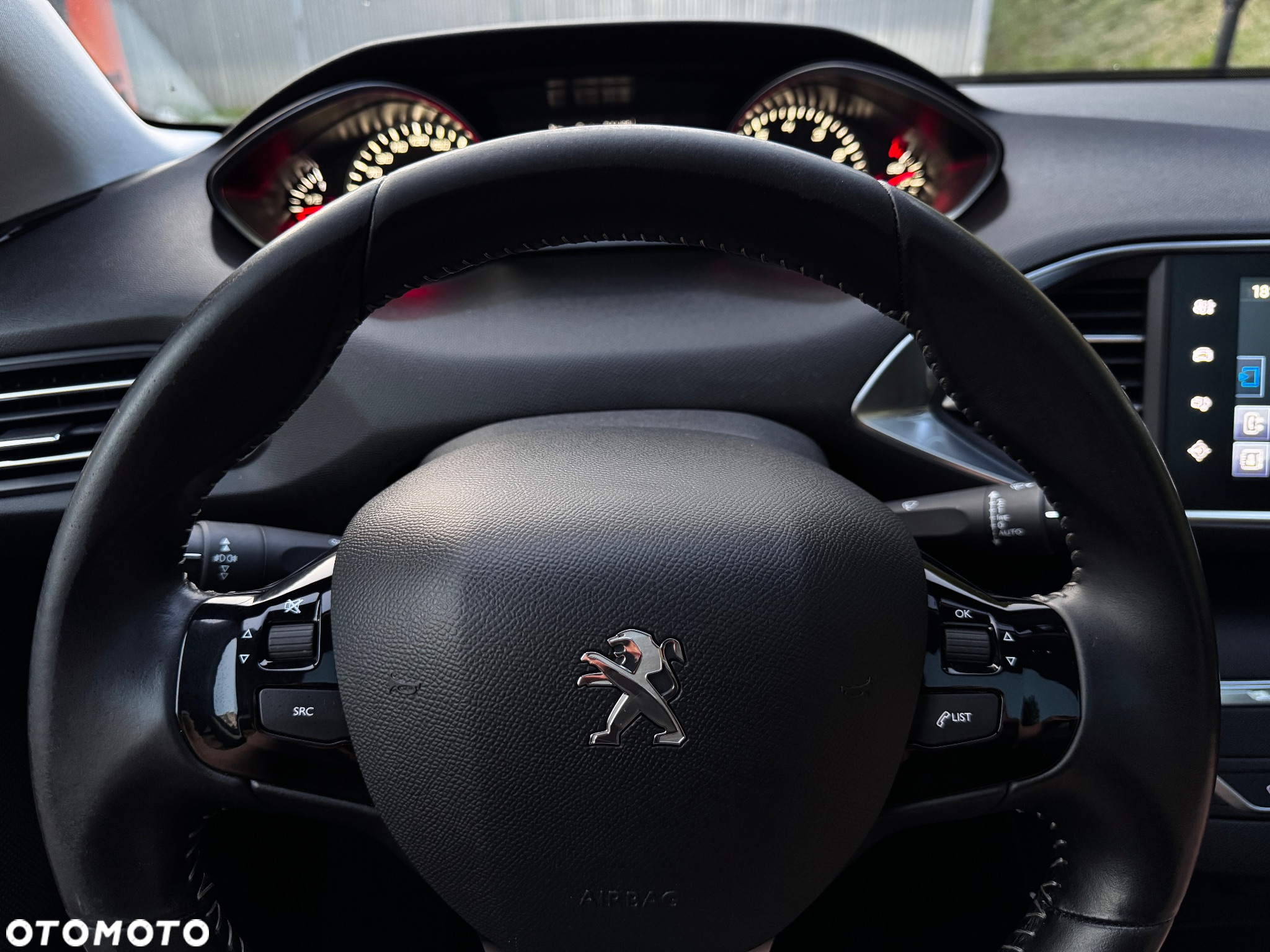 Peugeot 308 SW PureTech 130 Stop & Start Allure - 27
