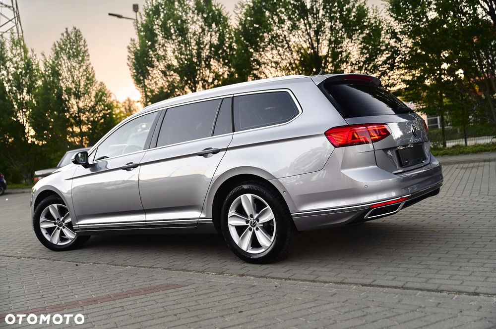 Volkswagen Passat - 21