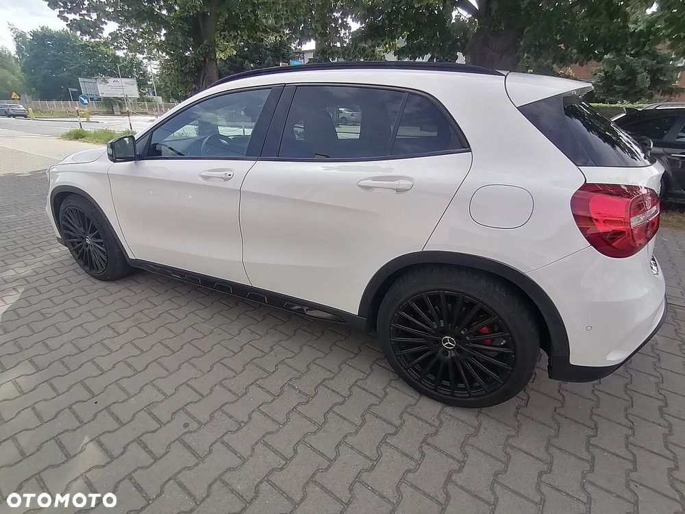 Mercedes-Benz GLA 220 CDI 4-Matic - 14
