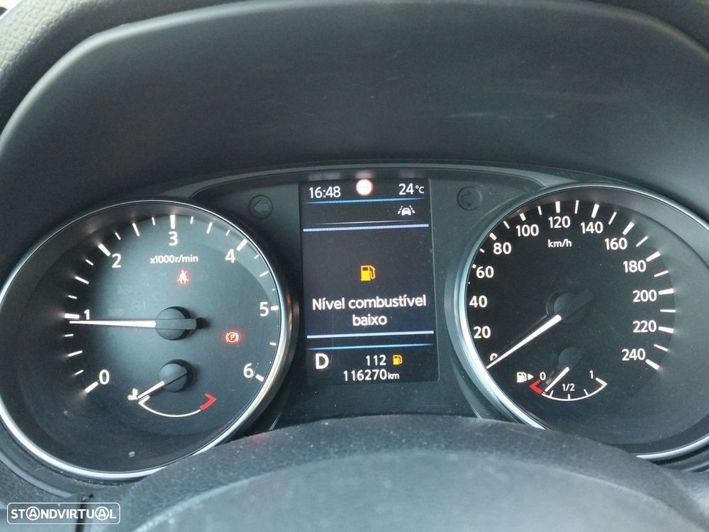 Nissan Qashqai 1.5 dCi N-Connecta J17 DCT - 9