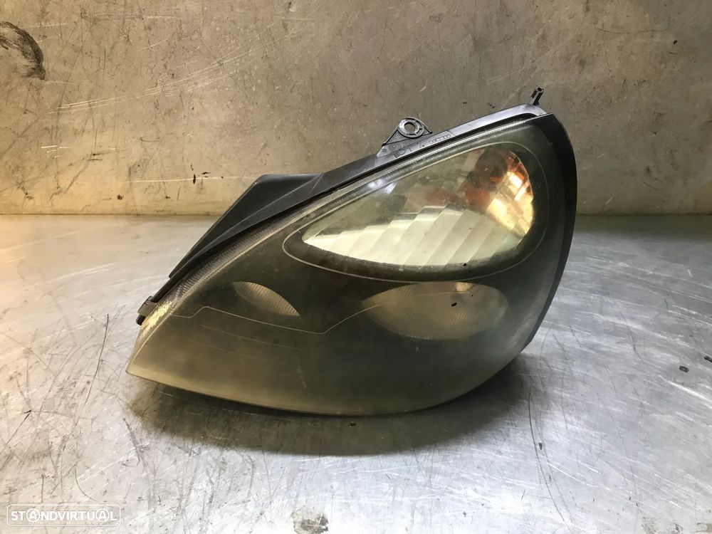 ÓTICA / FAROL RENAULT CLIO II FASE 2 01-06 (FUNDO PRETO) - ESQUERDO / DIREITO - 4
