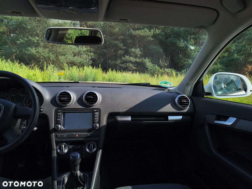 Audi A3 Sportback 1.4 TFSI S Line Sportpaket plus - 31