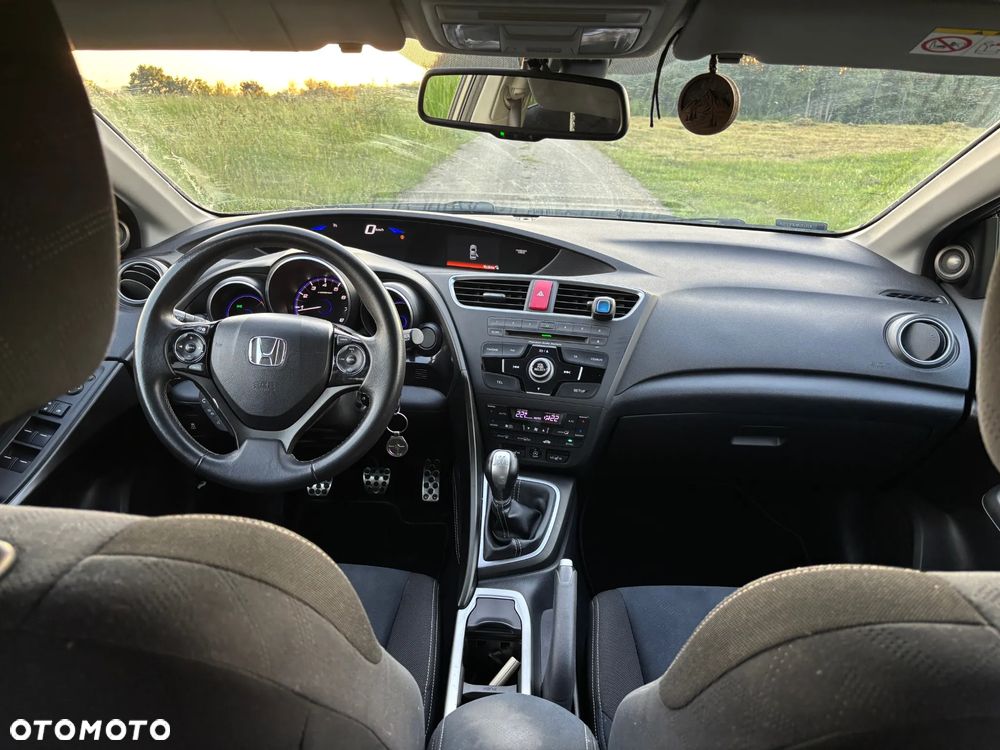 Honda Civic 1.8 S - 10