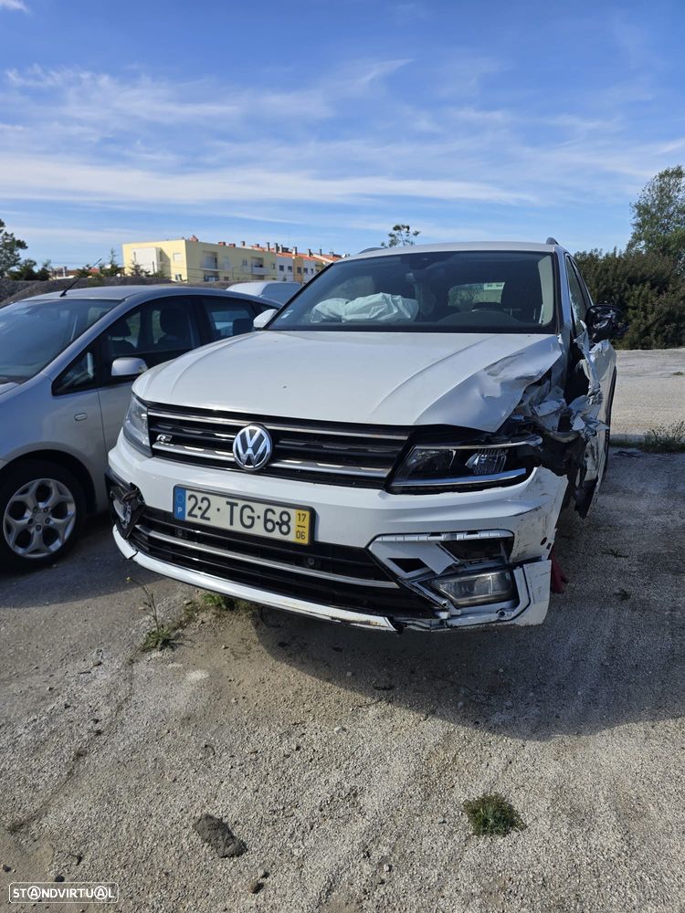 VW Tiguan 2.0 TDI R-Line DSG 4Motion - 1