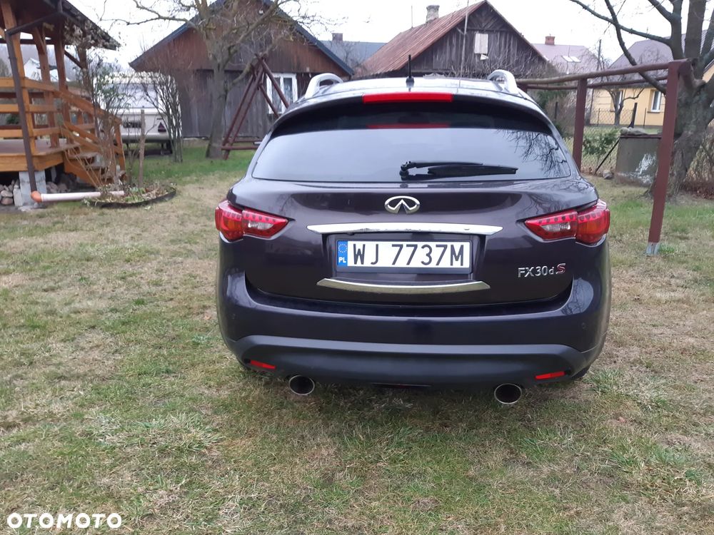 Infiniti FX FX30d S Premium - 8