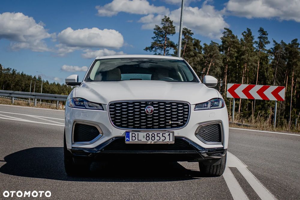 Jaguar F-Pace 2.0 P250 mHEV AWD R-Dynamic S - 2