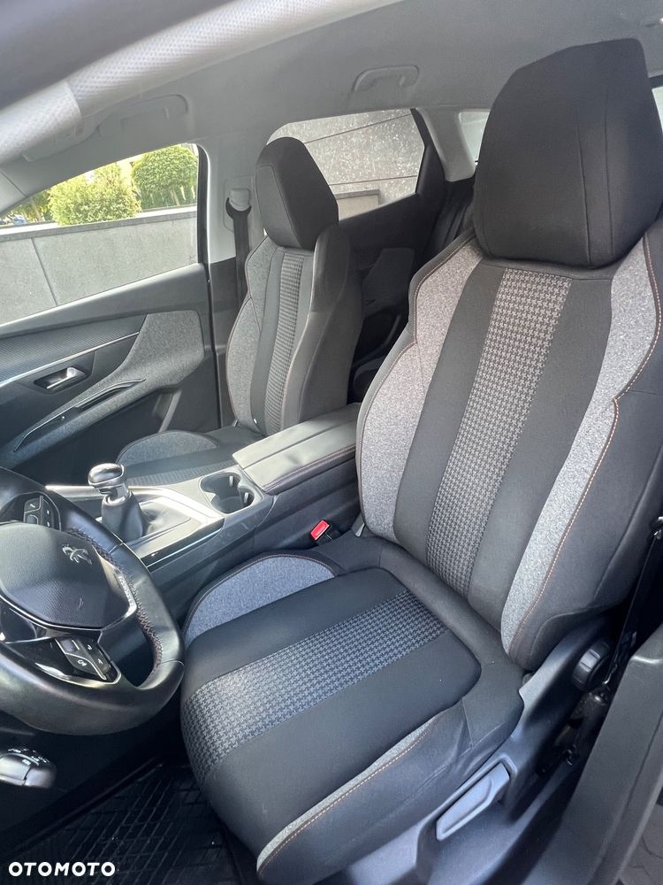 Peugeot 3008 1.2 PureTech Allure - 20