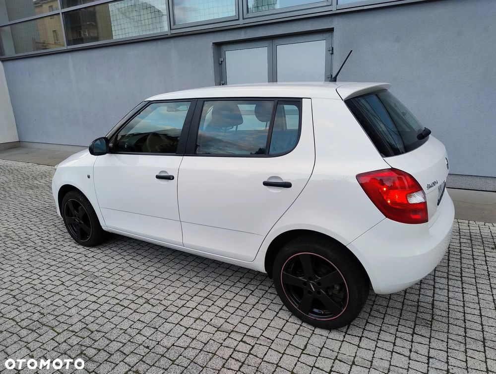 Skoda Fabia 1.6 TDI DPF Active Plus - 4
