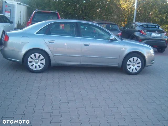 Audi A4 - 4