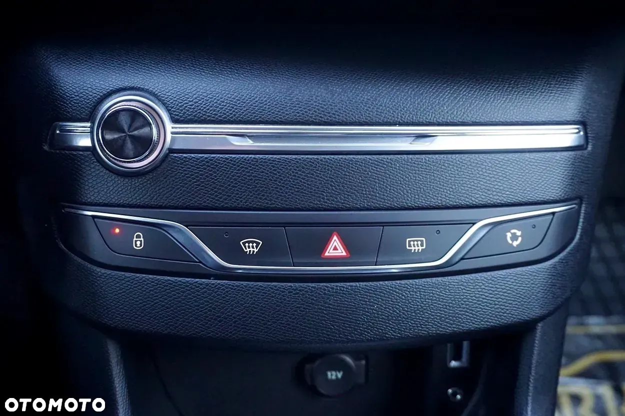 Peugeot 308 SW BlueHDi 120 Stop & Start Business-Line - 28