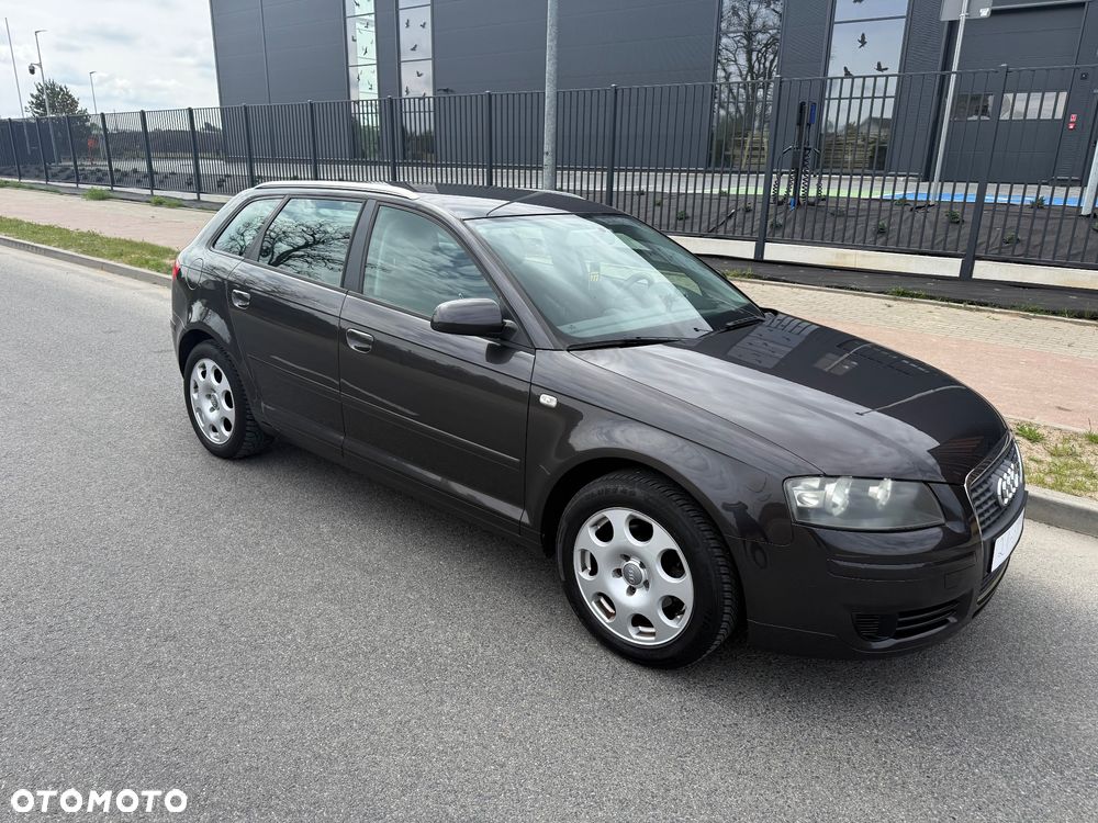 Audi A3 Sportback 1.6 Attraction - 3