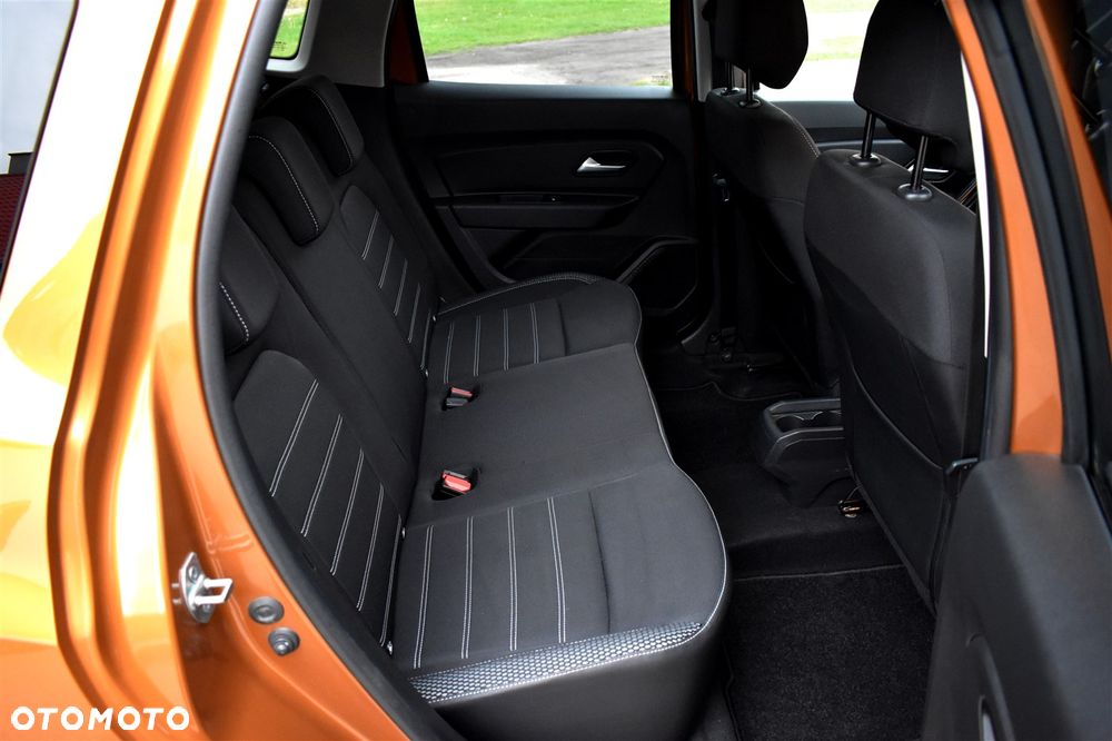Dacia Duster 1.6 SCe Prestige - 22