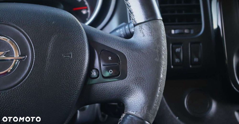 Opel Vivaro - 29