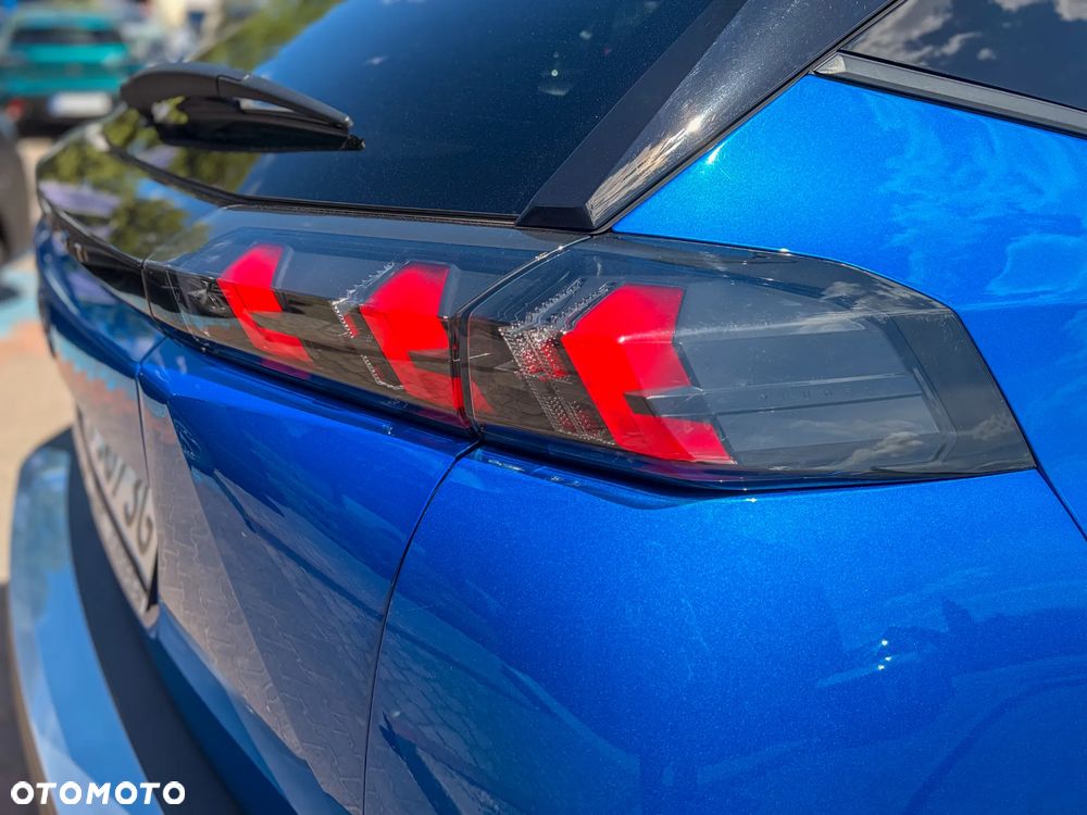 Peugeot 2008 1.2 PureTech Allure Pack S&S EAT8 - 24
