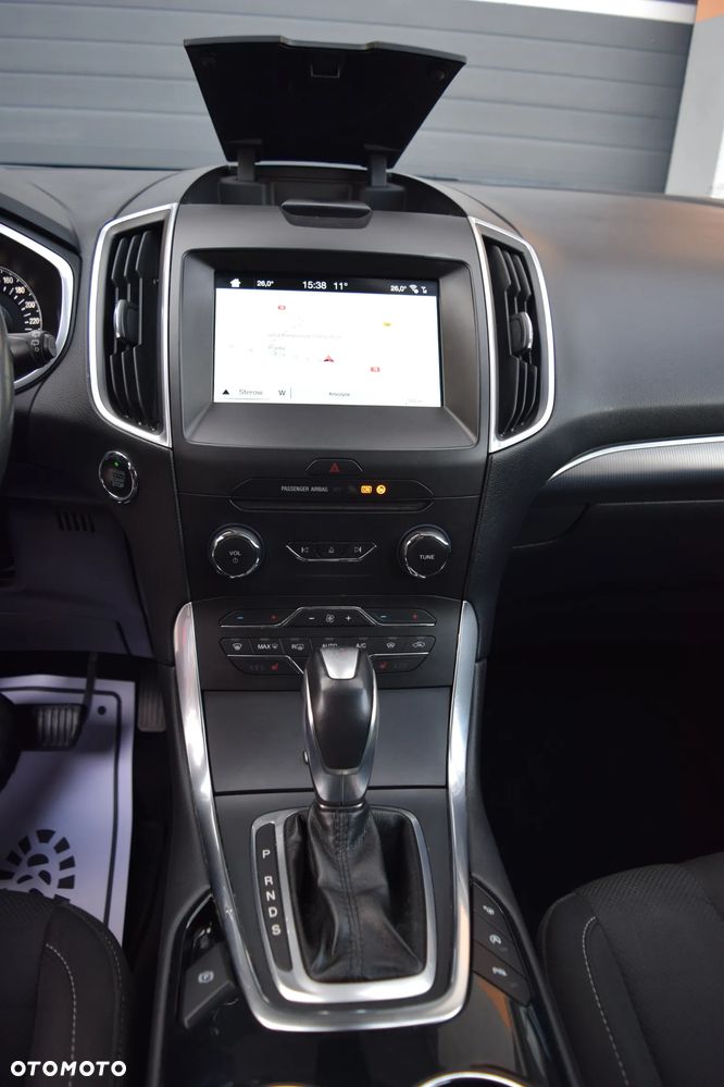 Ford S-Max 2.0 TDCi Titanium PowerShift - 32