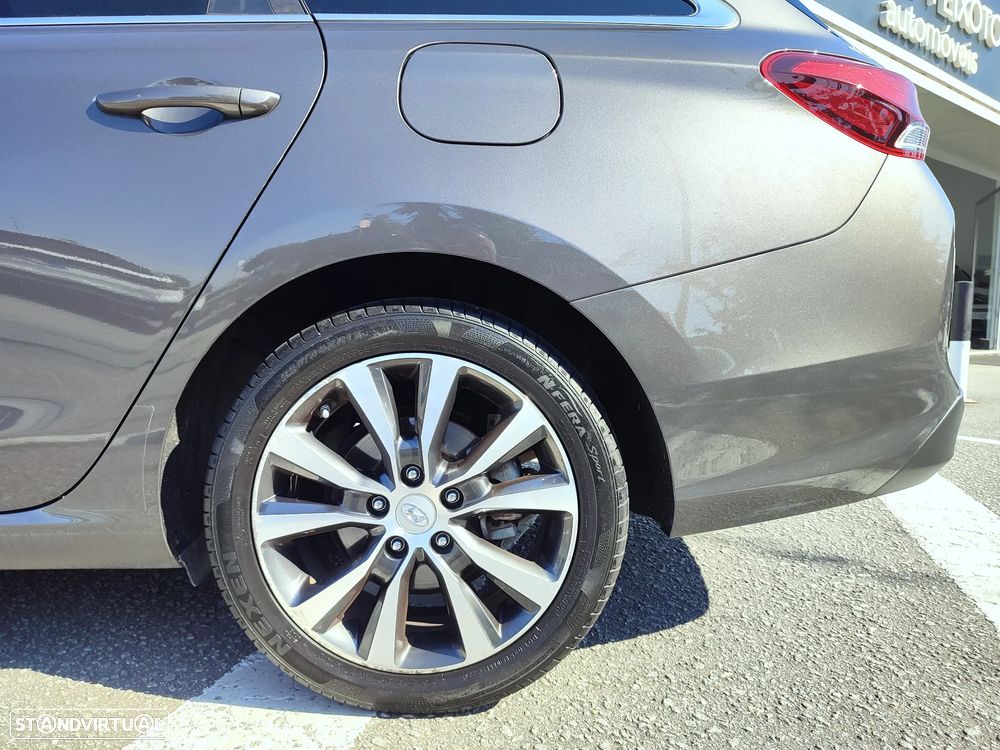 Hyundai i30 CW - 34