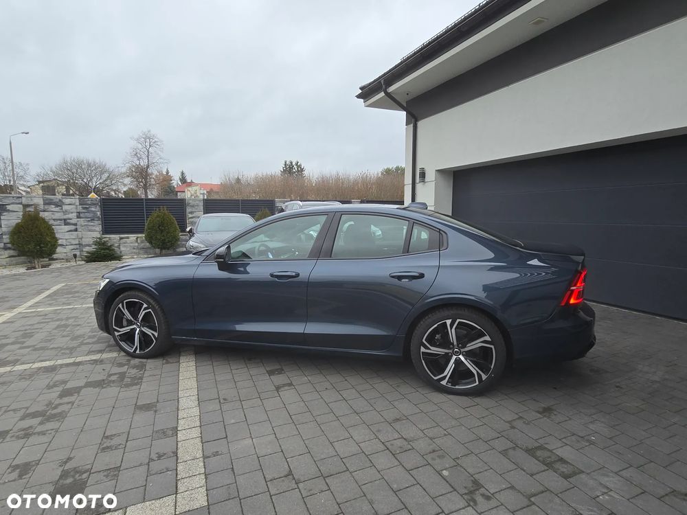 Volvo S60 B5 B AWD Ultimate Dark - 11