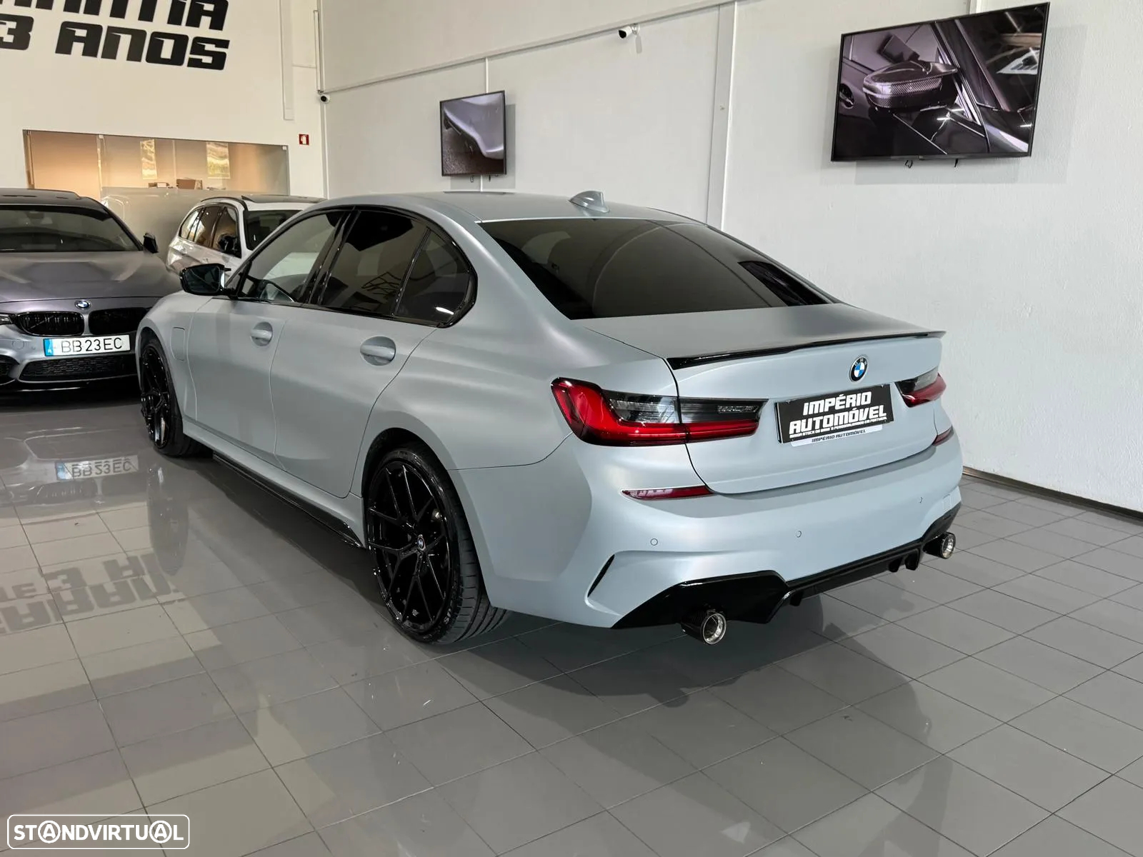 BMW 330 e Auto - 11