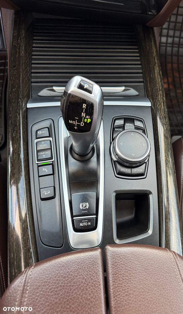 BMW X5 xDrive25d Sport-Aut - 27