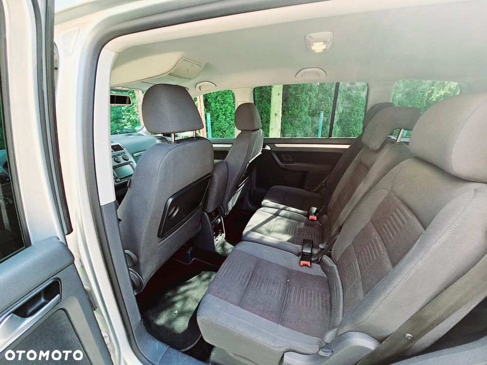 Volkswagen Touran 1.4 TSI Comfortline DSG - 9