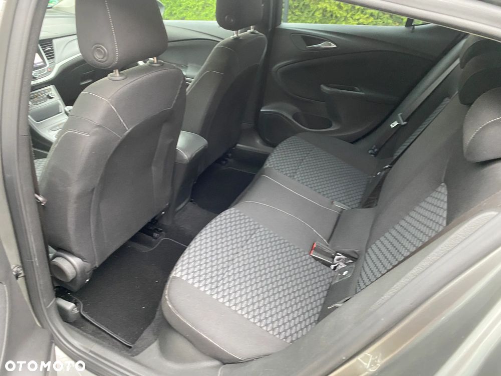 Opel Astra 1.4 Turbo Edition - 17