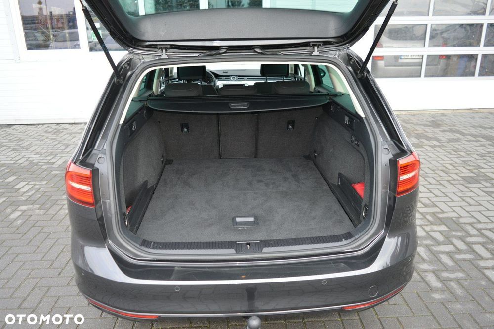 Volkswagen Passat Variant 1.6 TDI (BlueMotion Technology) DSG Trendline - 38