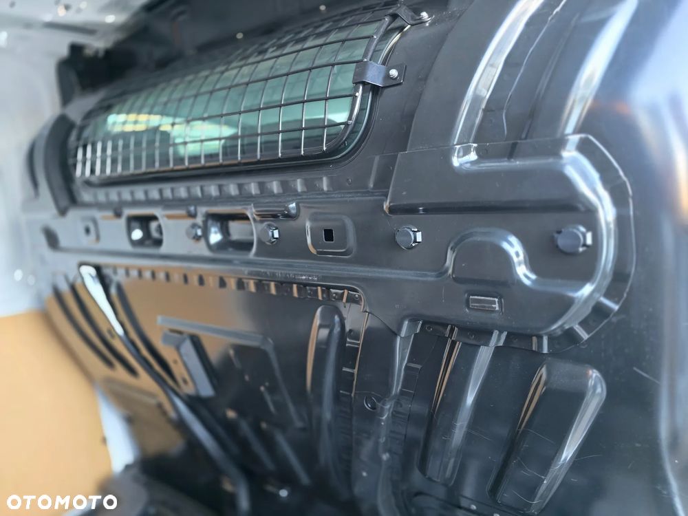 Ford Transit Connect - 20